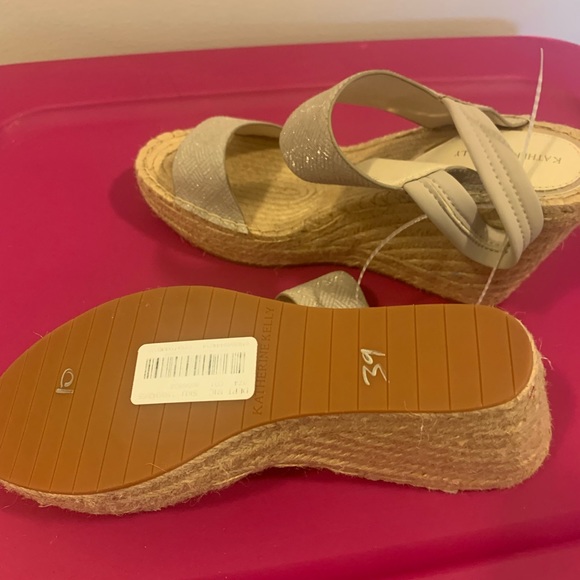 Kimberly Kelly wedge sandals, size 10 NWT, - Picture 6 of 6